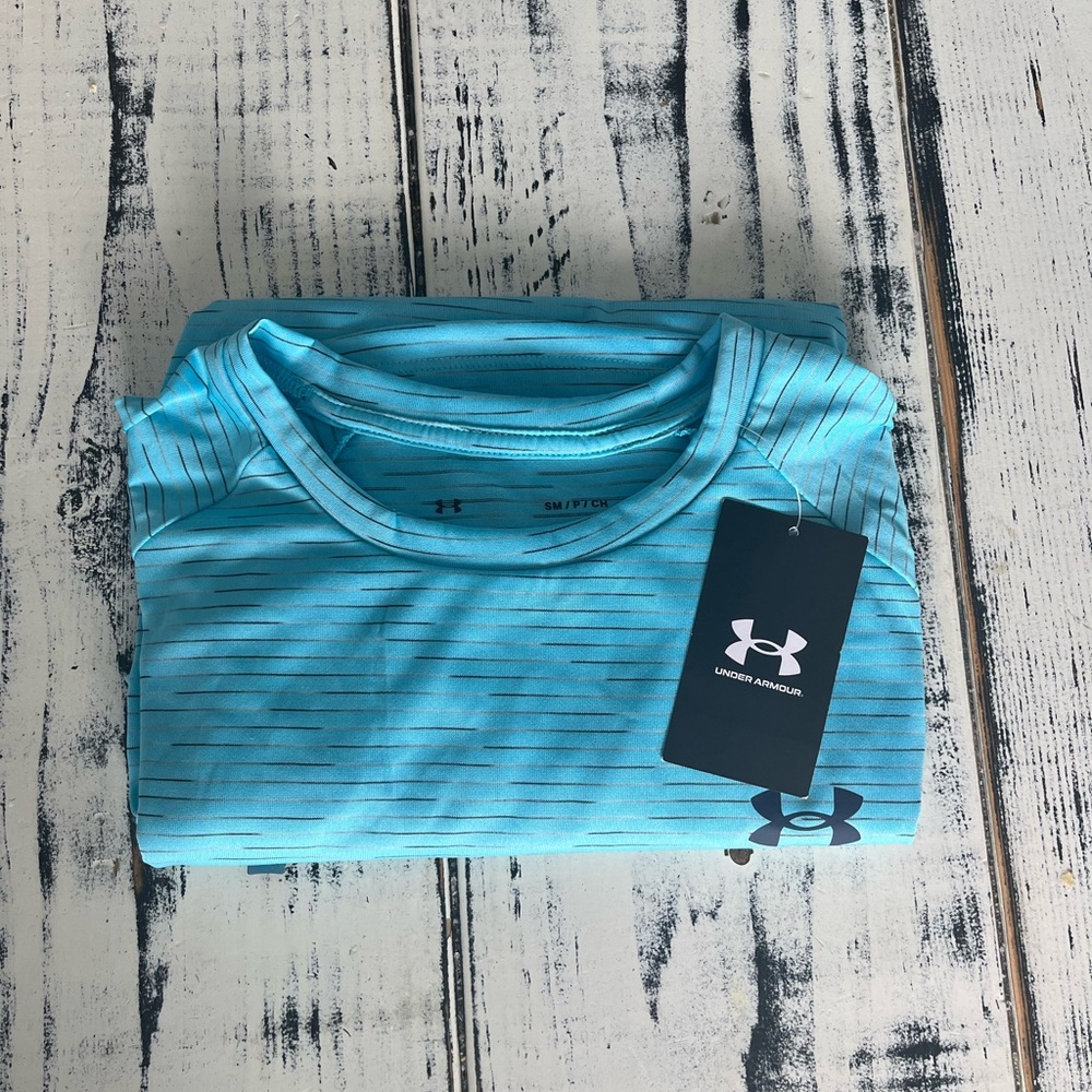 Men’s small Under Armour t-shirt brand new